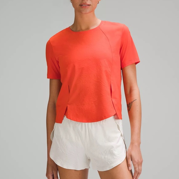 NEW WITH TAG Lightweight Stretch Running T-Shirt
Airflow - Picture 2 of 12